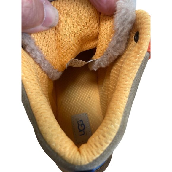 Ugg Highland Hi Boys Colorblock Leather Ankle Boots Size 5 SKU 8409 - Picture 12 of 14